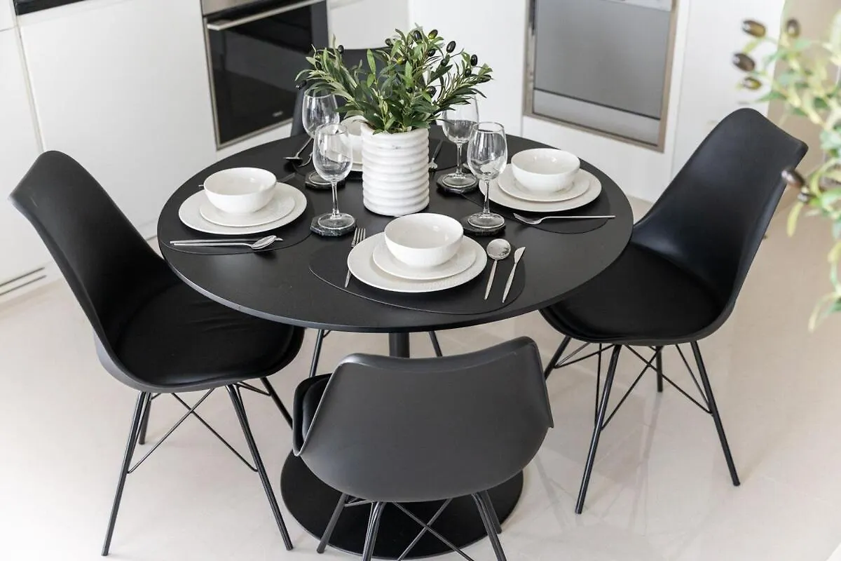 Iconic 2Br Stay In Business Bay'S Best Dubai Apartment