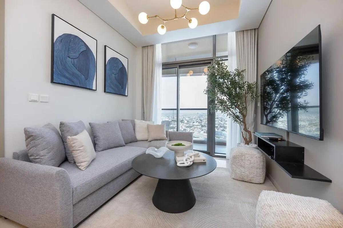 Iconic 2Br Stay In Business Bay'S Best Dubai Apartment